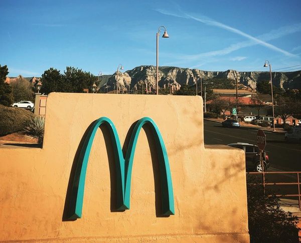 18 Fast-Food Landmarks Worth the Pilgrimage