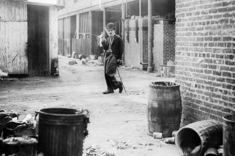 Charlie Chaplin filmed part of The Kid in one section of the alley.
