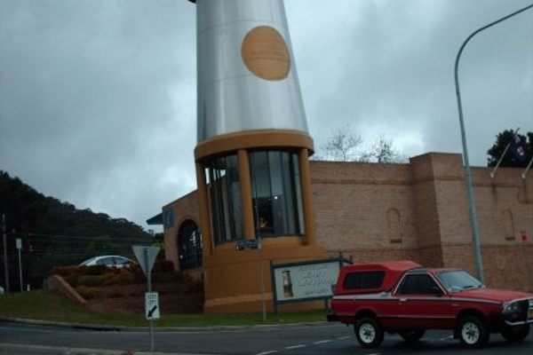 Big Miner's Lamp in Lithgow, Australia. (Wikimedia Commons)