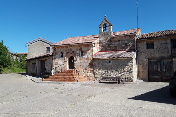 Entrance to Ermita de Santa Maria 