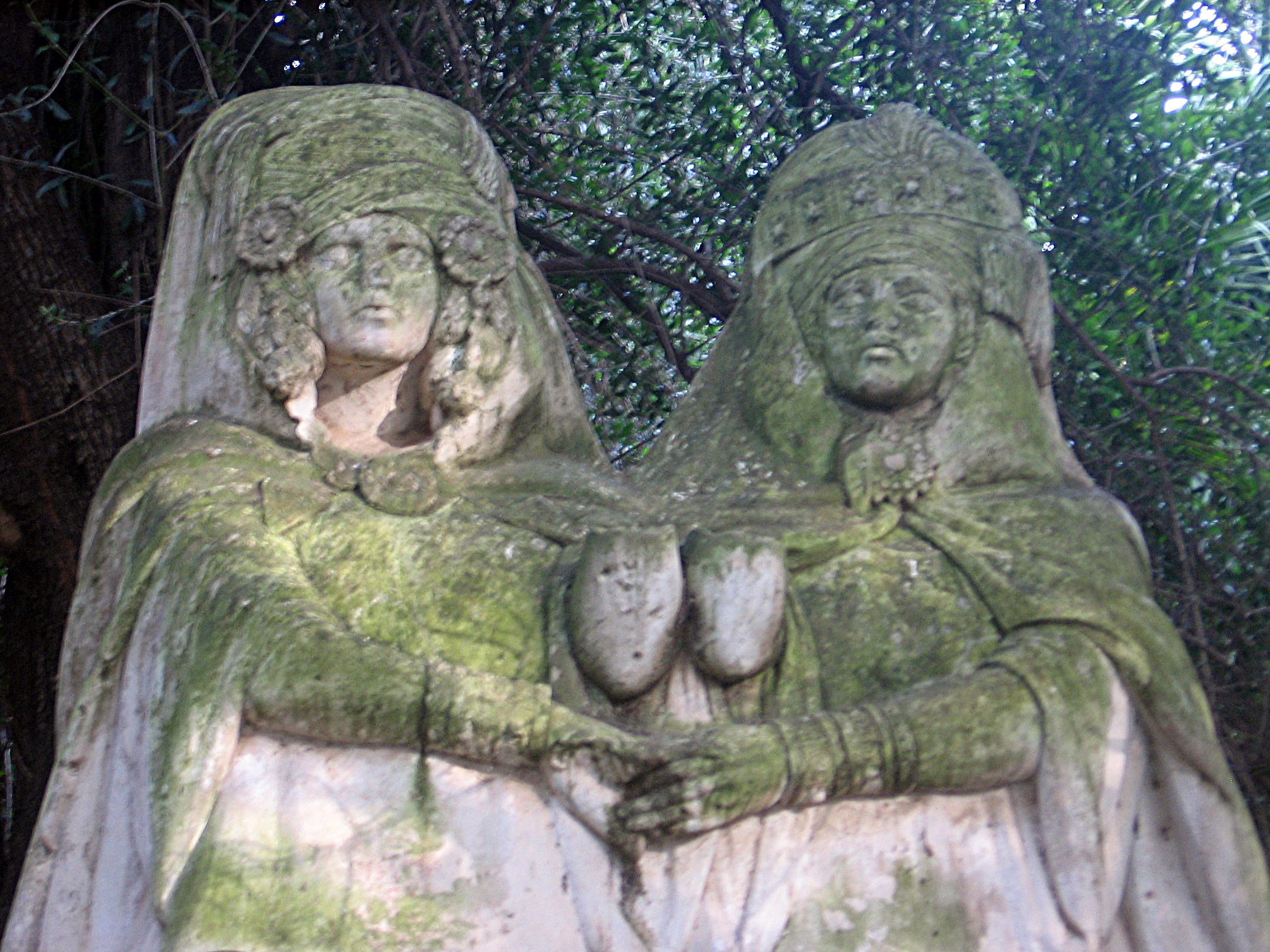 Tipasa's unique architecture and art are a blend of influences from throughout the Mediterranean, including Punic and Roman styles.