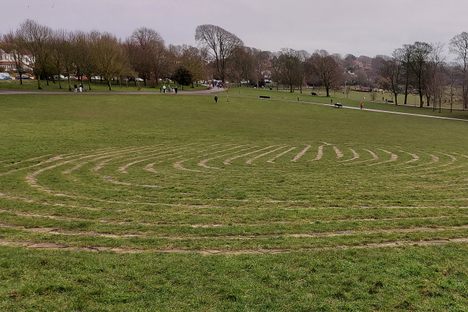 'Fingermaze'