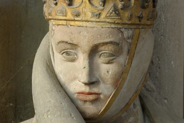 The statue of Uta von Ballenstedt, Naumburg Cathedral.