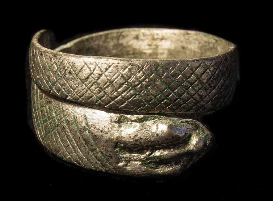 Roman snake finger ring with silver decoration, Roman collection | MA-Shops