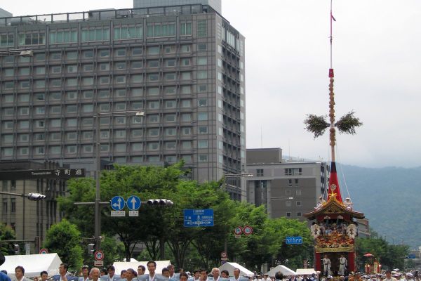 Floats are pulled by teams of up to 100 men