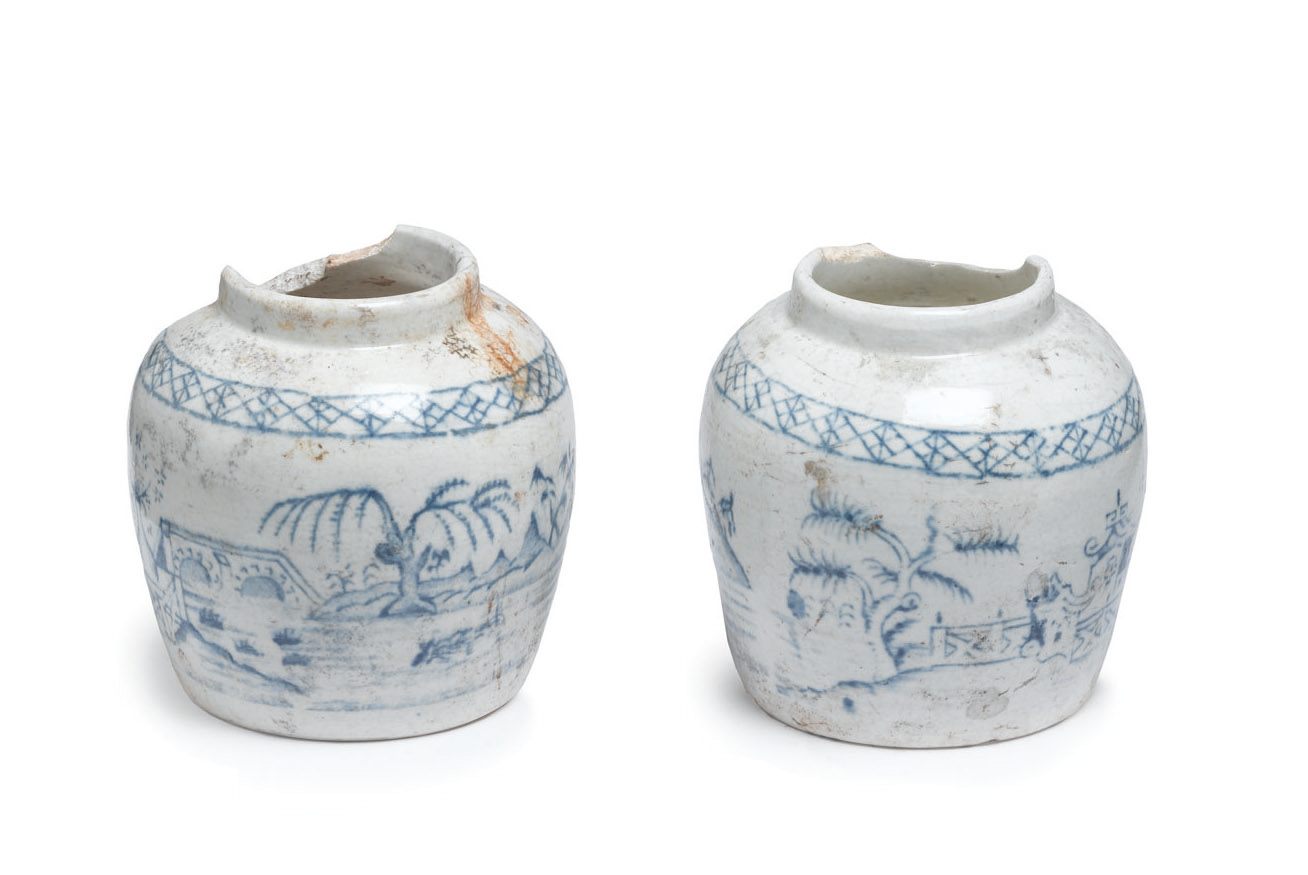 Pots for preserves.