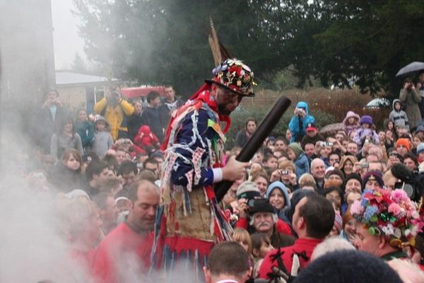 Smoking the Fool, the prelude to the contest.