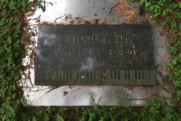 Jazz pianist Richard Tee's grave