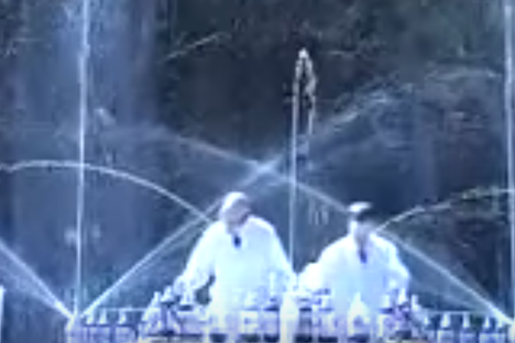 Watch a Painstakingly Planned Diet Coke and Mentos Fountain Burst to Life