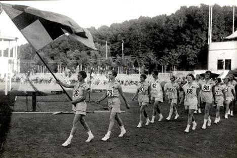 The Olympic Committee Spent Years Concern-Trolling Women About 'Wandering Wombs'