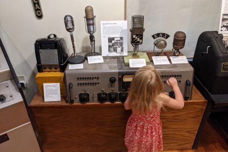Old microphones on display 