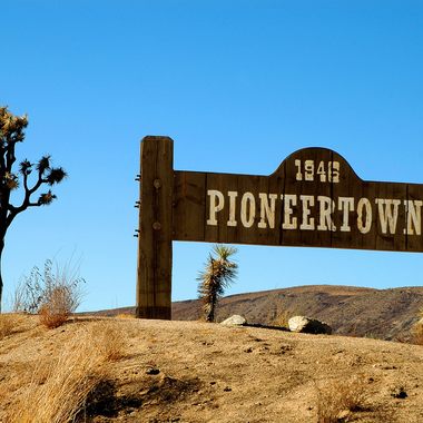 "Pioneertown 1946".