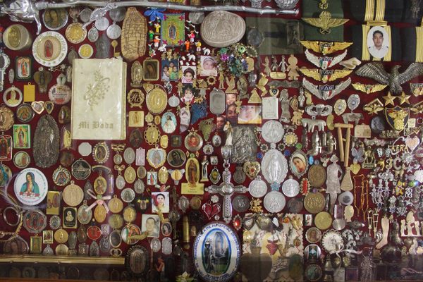 Milagritos (religious charms).