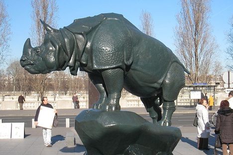 Statue Le Rhinoceros