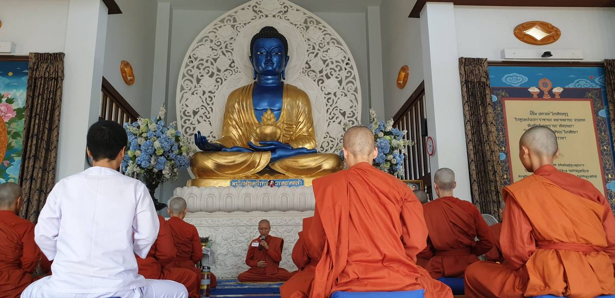 The monks and novices from the Songdhammakalyani Monastery spend a lot of time in meditation.