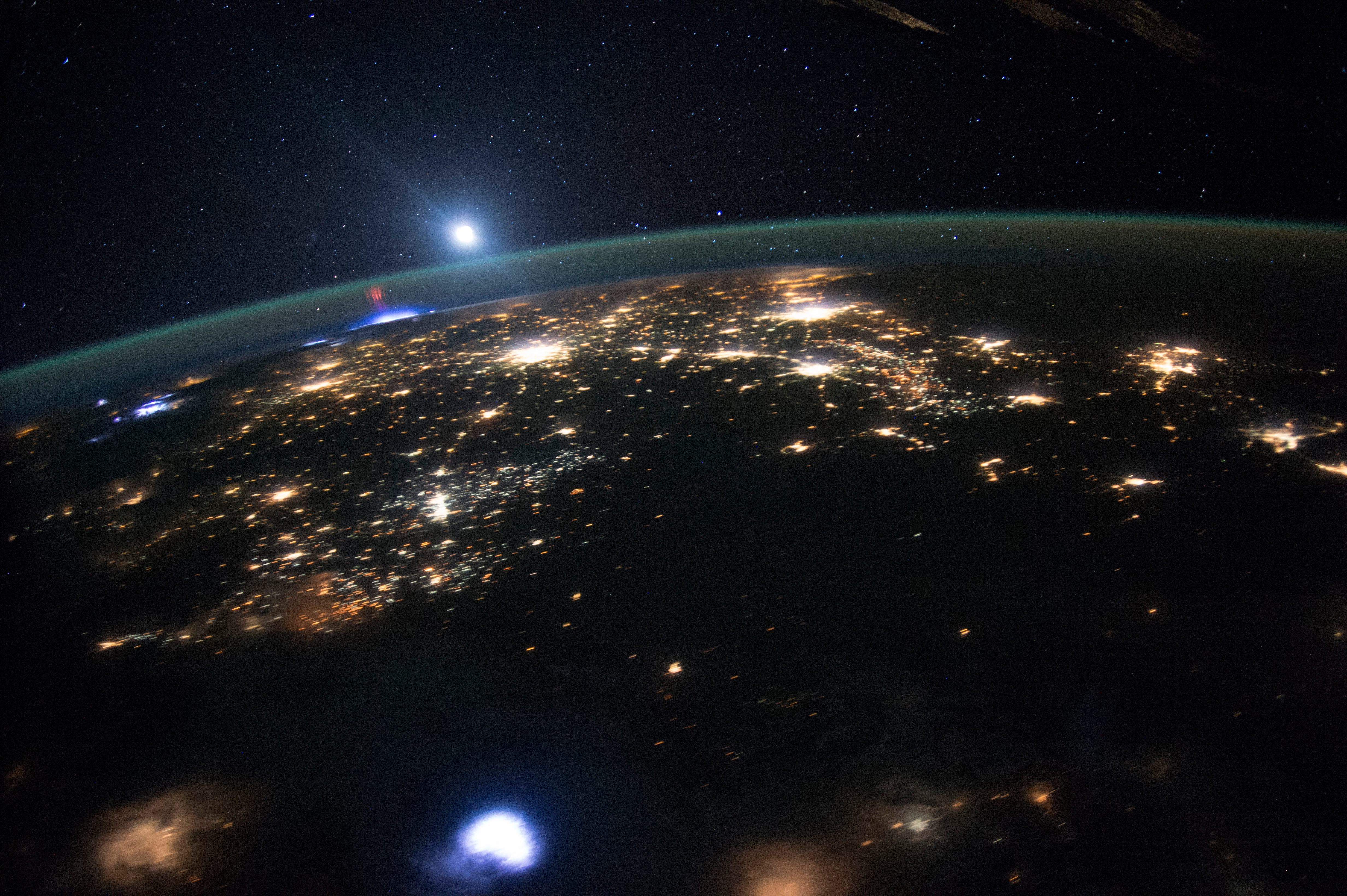 Red sprites sparking over Northwest Mexico.