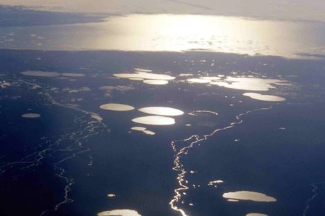 Nettilling Lake (background) lies on Baffin Island