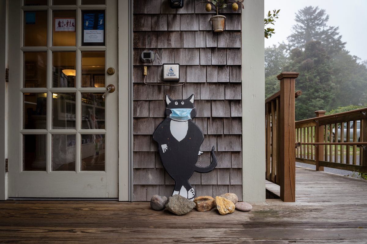 The entrance to the Edward Gorey House, featuring an illustration of one of his beloved cats. 