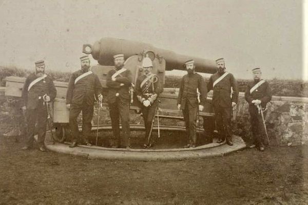 Hobart volunteer artillery at Alexandra Battery, Sandy Bay, Tasmania, circa 1890.