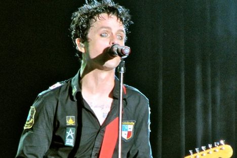 I Made a Linguistics Professor Listen to a Blink-182 Song and Analyze the Accent