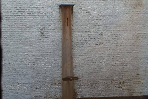 The pole.