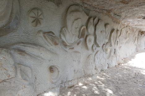 The bas-relief.