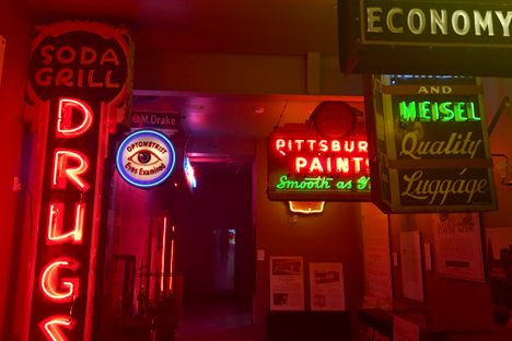 National Neon Sign Museum 