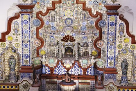 The Casa del Risco fountain.