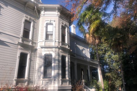 McHenry Mansion