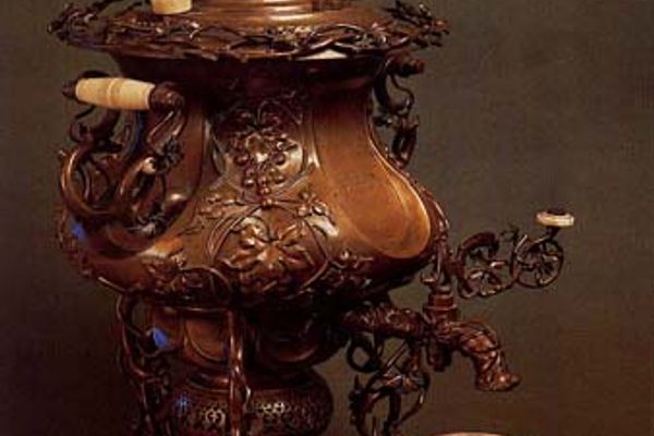 A vase shaped samovar from the collection (1930)