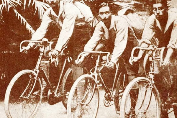 Jal Bapasola, Rustom Bhumgara, and Adi Hakim (left to right) rode around the world on Royal Benson cycles. 