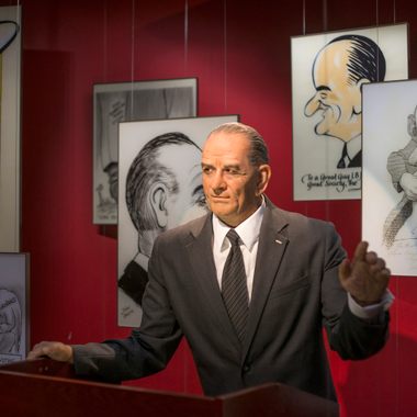Animatronic LBJ tells stories and makes jokes