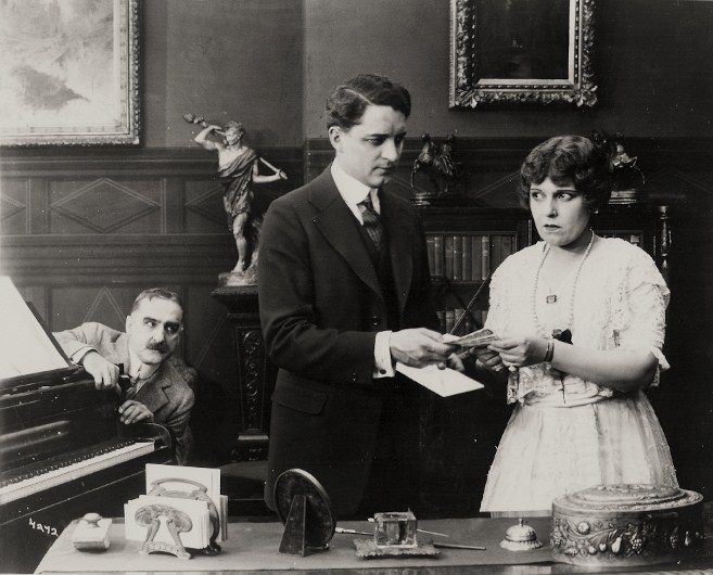 This scene, from 1915's "The Alster Case," seems ripe for a mysterioso.