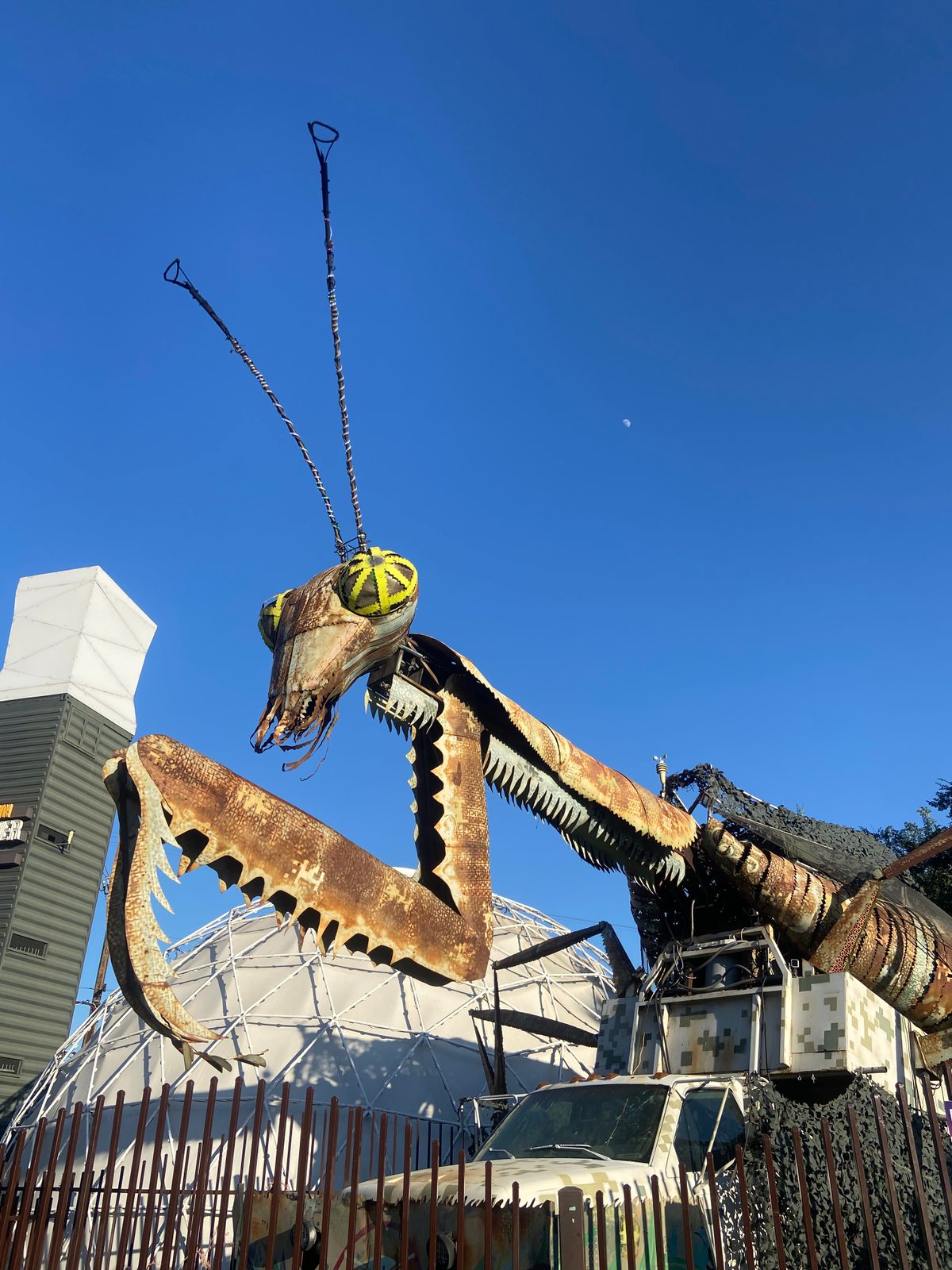Nevada Reno Mantis 'The Mantis' – Las Vegas, Nevada - Atlas Obscura