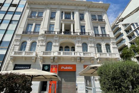 Pallis front