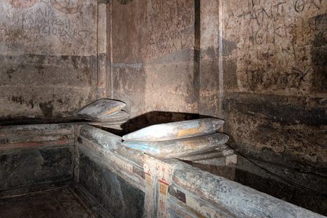 Hypogeum of the Crystallines