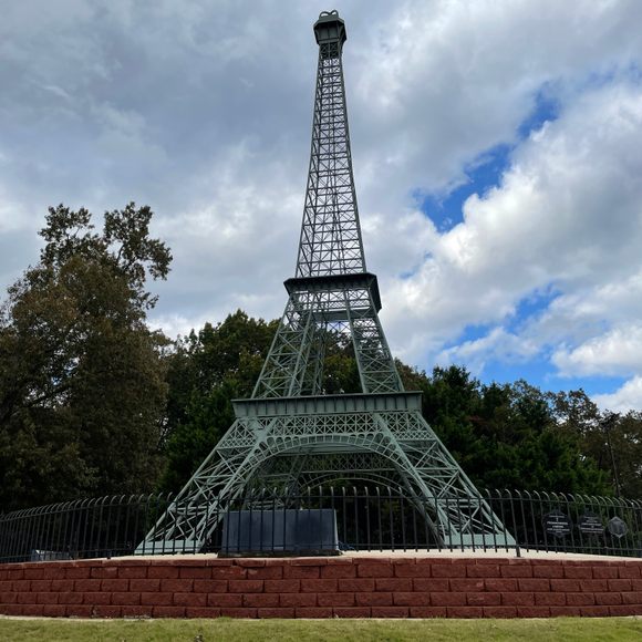 France Pairs Eiffel Tower Model - China Eiffel Tower Model and Paris Tower  price