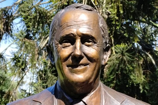 The bust of Malcolm Turnbull on Prime Ministers Avenue.