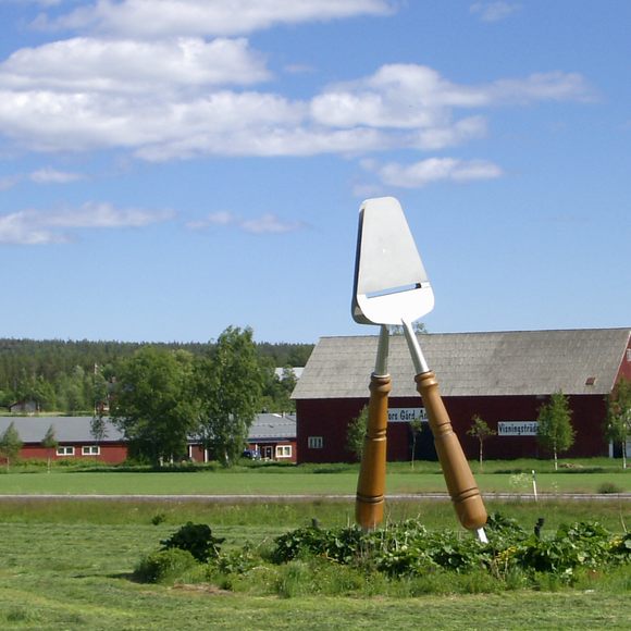 World's Largest Cheese Slicer – Robertsfors N, Sweden - Gastro Obscura