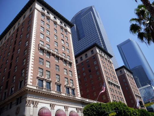 O Hotel Millennium Biltmore: a História de um Ícone de Los Angeles
