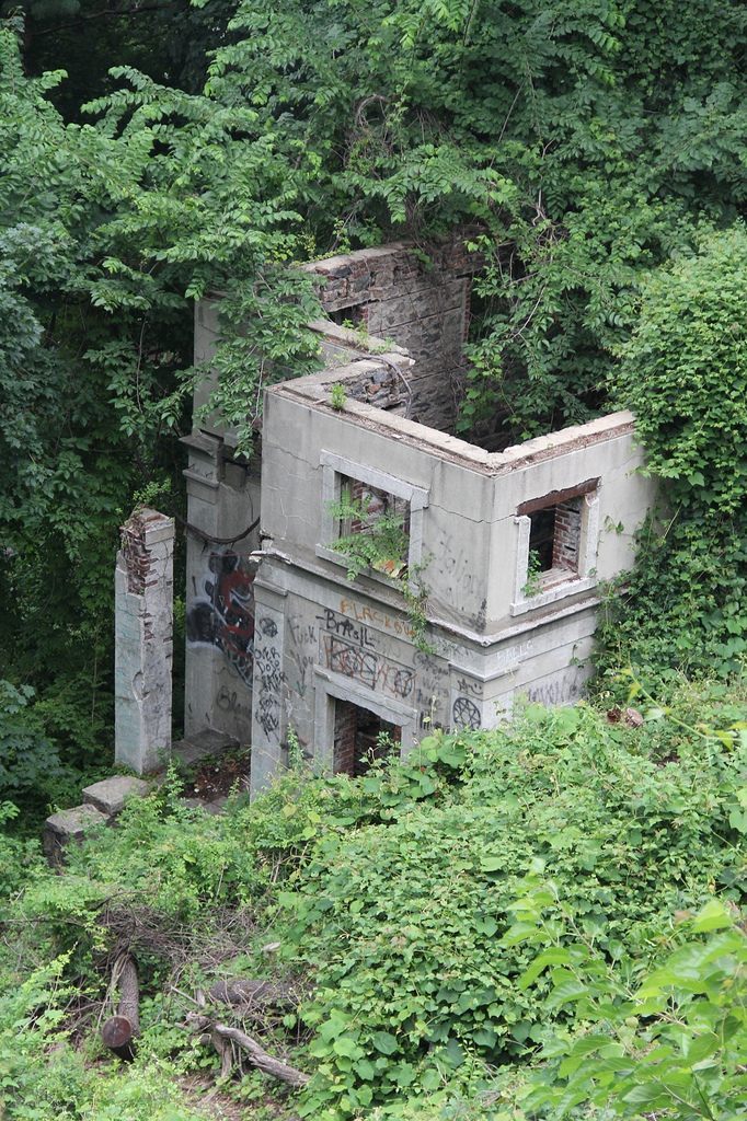 The park's abandoned structures seemed even more forbidding after the Son of Sam serial killer claimed he had been part of a satanic cult headquartered in the gardens.