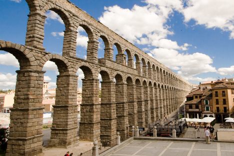 Flying Rivers That Sustained An Unwieldy Empire: Roman Aqueducts, 312 BCE - CE 226