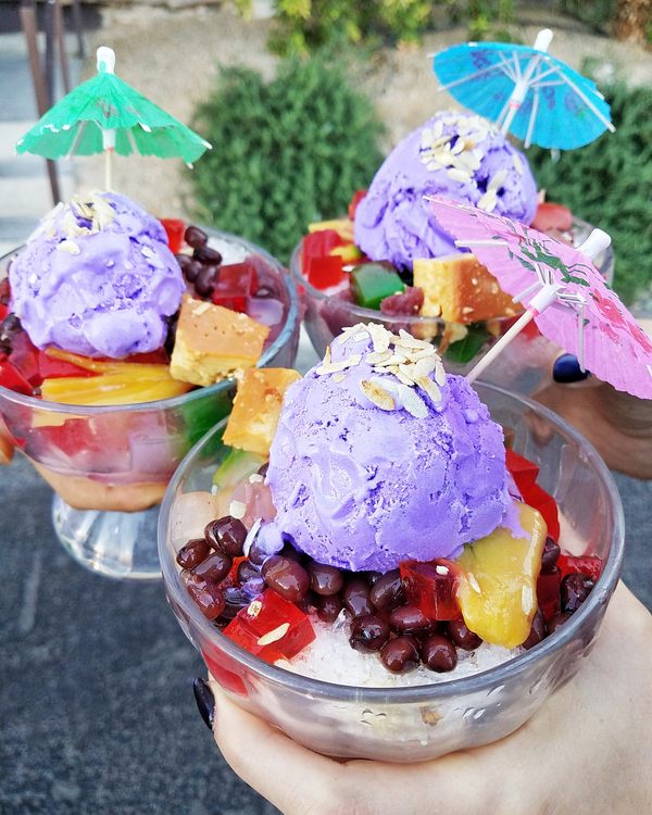Cuisine de Manille (the best halo halo)in Montreal Canada 