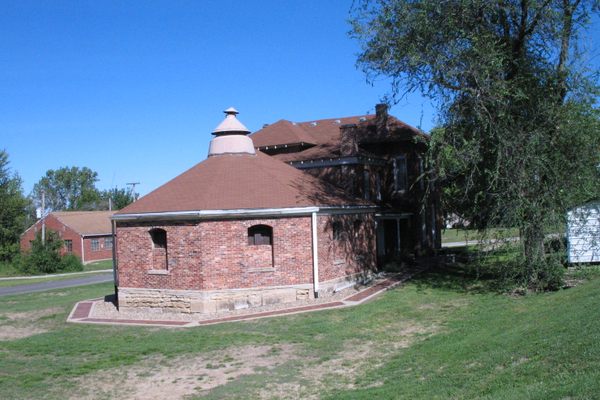 Gallatin squirrel cage jail