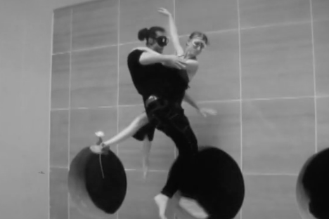 Watch This Pair of Dancers Tango Underwater 