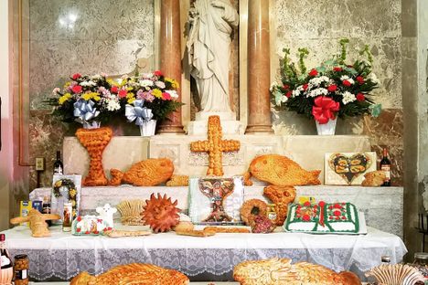 An entire bread altar to St. Joseph.