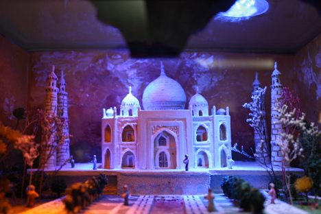 Reproduction of the Taj Mahal, displayed in the museum's previous location in Cholula.