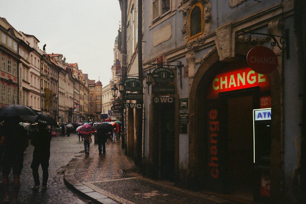 A glowing Money Exchange - Flickr @lanavelkov