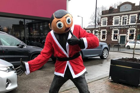 Frank Sidebottom Statue