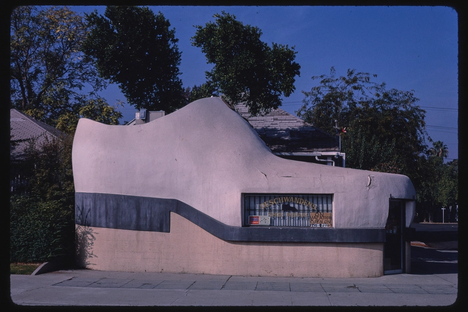 Here’s what the shoe looked like when it was Deschwanden’s.